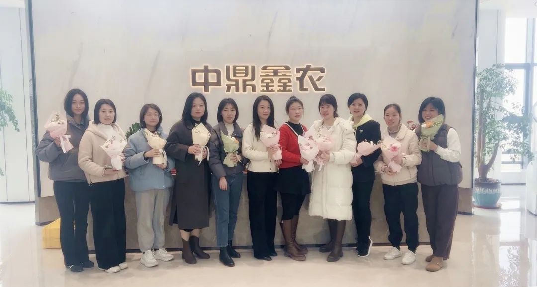 寵愛女神節(jié)，鼎鑫集團(tuán)送出花海與甜蜜驚喜！